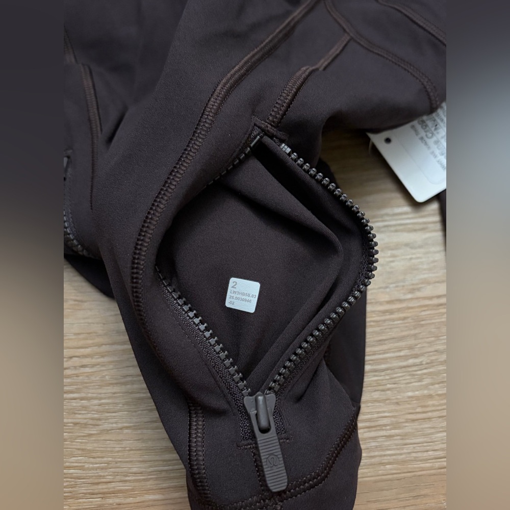 Lululemon Sequoia Define Cropped Jacket Size 2 NWT - image 3